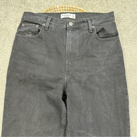 Abercrombie & Fitch Women’s The 90s Straight Ultra High Rise Jean in Black 29/8R - Picture 4 of 14